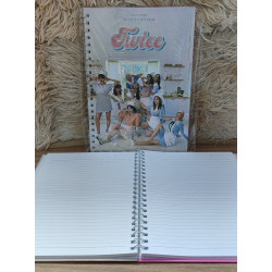 Cuadernos Universitarios de Twice